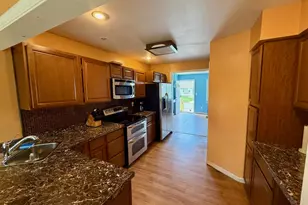 47 Vanburen St, Freeport, NY 11520 - Photo 9