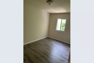 360 Larkfield Road #18, East Northport, NY 11731 - Photo 7