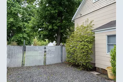 130 Park Avenue, Hicksville, NY 11801 - Photo 3