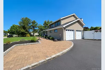 25 Vineyard Way, Mount Sinai, NY 11766 - Photo 3