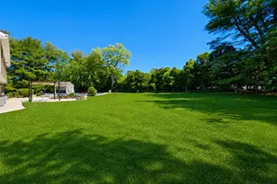25 Vineyard Way, Mount Sinai, NY 11766 - Photo 39