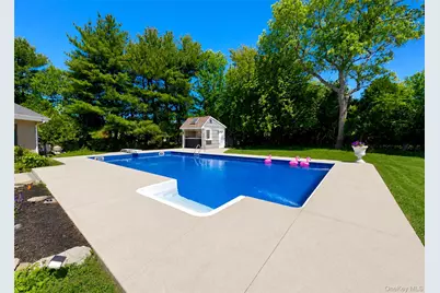 25 Vineyard Way, Mount Sinai, NY 11766 - Photo 35