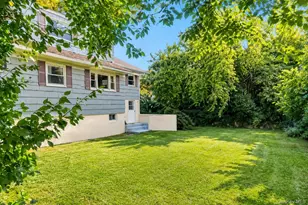 180 Sutton Manor Rd, New Rochelle, NY 10801 - Photo 9