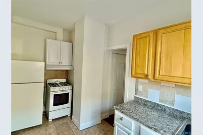 137 Lake Avenue #3W, Yonkers, NY 10703 - Photo 5