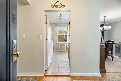 1 Edwards Street #2D, Roslyn Heights, NY 11577 - Photo 7