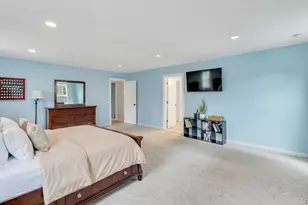 20 Canterbury Ct, Oakdale, NY 11769 - Photo 13