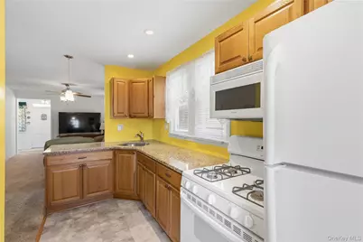 90 Oregon Street, Long Beach, NY 11561 - Photo 3