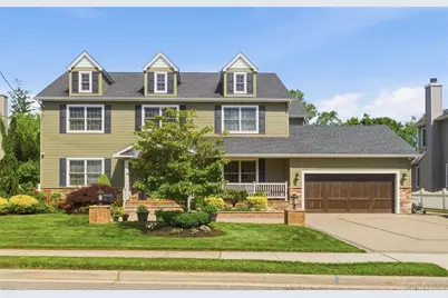 27 Davison Place, Rockville Centre, NY 11570 - Photo 1