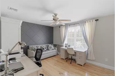 27 Davison Place, Rockville Centre, NY 11570 - Photo 21