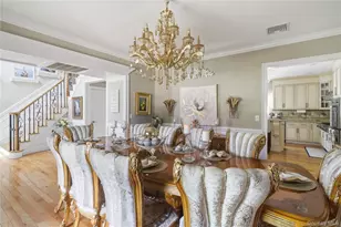27 Davison Pl, Rockville Centre, NY 11570 - Photo 19