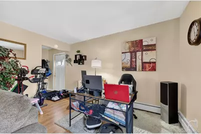27-28 Williamsburg Drive, Newburgh, NY 12550 - Photo 7