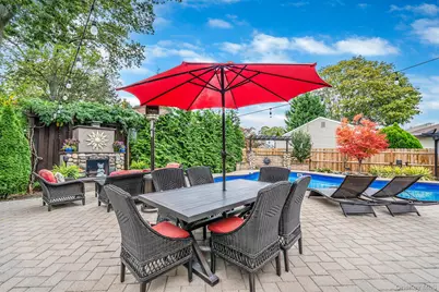 262 W 9th Street, Deer Park, NY 11729 - Photo 7