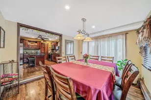262 W 9th St, Deer Park, NY 11729 - Photo 19