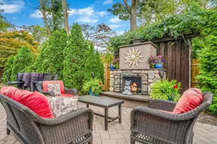 262 W 9th St, Deer Park, NY 11729 - Photo 9