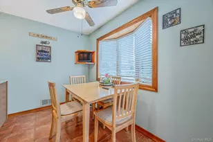 10 Gordon Ave, Westbury, NY 11590 - Photo 9