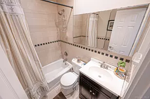 10 Gordon Ave, Westbury, NY 11590 - Photo 17