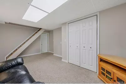 10 Gordon Avenue, Westbury, NY 11590 - Photo 19