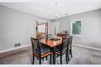 10 Gordon Avenue, Westbury, NY 11590 - Photo 3