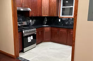 9015 Bayview Pl, Brooklyn, NY 11236 - Photo 7