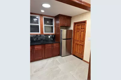 9015 Bayview Place, Brooklyn, NY 11236 - Photo 3