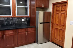 9015 Bayview Pl, Brooklyn, NY 11236 - Photo 3