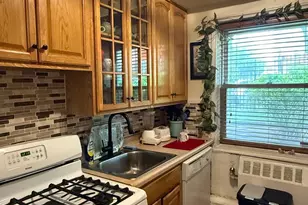 6291 Broadway, Bronx, NY 10471 - Photo 3