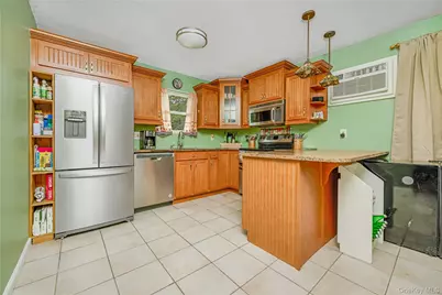 21 Probst Drive, Shirley, NY 11967 - Photo 5