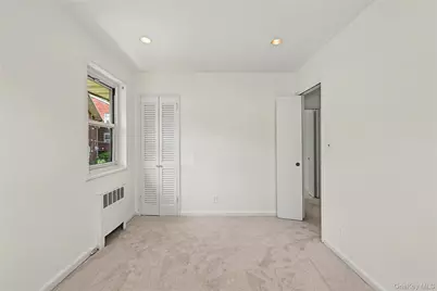 10 Dehaven Drive #2E, Yonkers, NY 10703 - Photo 27