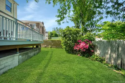 103 Kingsley Drive, Yonkers, NY 10710 - Photo 21