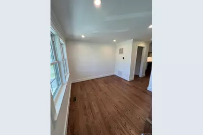 158 Lee Avenue, Hicksville, NY 11801 - Photo 11