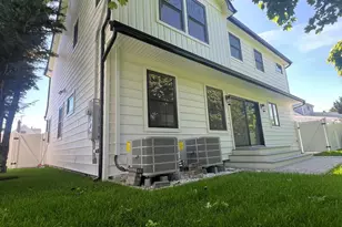 158 Lee Ave, Hicksville, NY 11801 - Photo 25