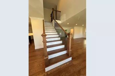 158 Lee Avenue, Hicksville, NY 11801 - Photo 13