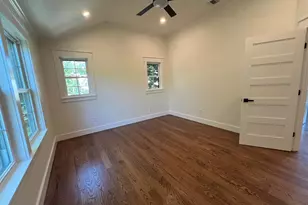 158 Lee Ave, Hicksville, NY 11801 - Photo 19