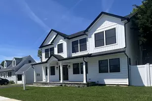 158 Lee Ave, Hicksville, NY 11801 - Photo 3