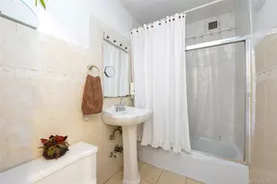 61-20 Grand Central, Forest Hills, NY 11375 - Photo 15