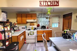 41 Conklin St, Poughkeepsie, NY 12601 - Photo 3