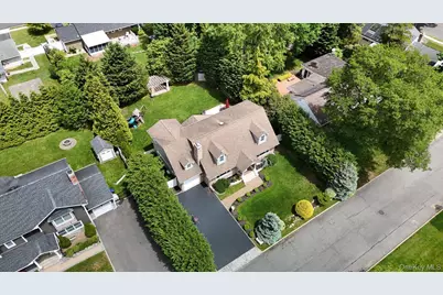 19 Gruber Drive, Glen Cove, NY 11542 - Photo 19