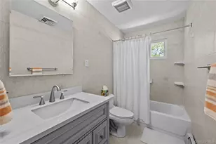 46 Hewitt Blvd, Center Moriches, NY 11934 - Photo 13