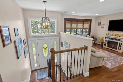 46 Hewitt Boulevard, Center Moriches, NY 11934 - Photo 5