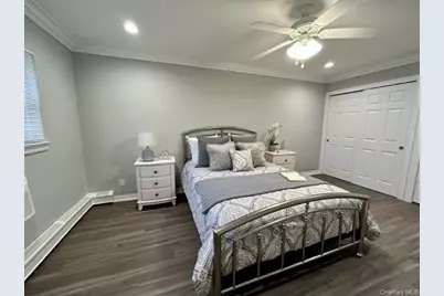 92 South Clinton Avenue #3F, Bay Shore, NY 11706 - Photo 3