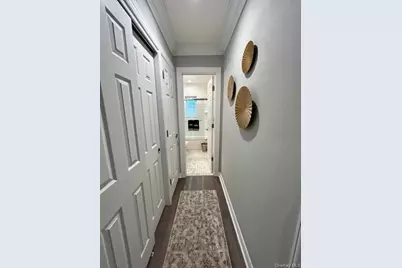 92 South Clinton Avenue #3F, Bay Shore, NY 11706 - Photo 5