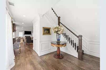 227 Hamlet Drive, Jericho, NY 11753 - Photo 3