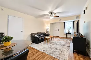 9 Navajo Ct, Coram, NY 11727 - Photo 5
