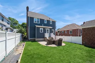 24 Commonwealth St, Franklin Square, NY 11010 - Photo 25