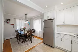 24 Commonwealth St, Franklin Square, NY 11010 - Photo 7