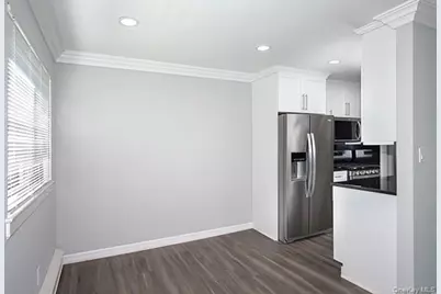 405 East Main Street #03, Bay Shore, NY 11706 - Photo 3