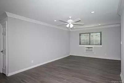 405 East Main Street #03, Bay Shore, NY 11706 - Photo 5