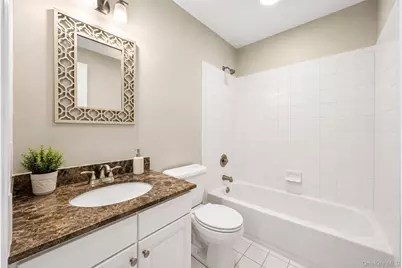 19 The Circle #19, Glen Head, NY 11545 - Photo 29