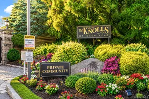 19 The Circle, Glen Head, NY 11545 - Photo 5