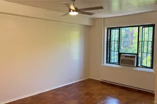 1560 Unionport Rd, Bronx, NY 10462 - Photo 7